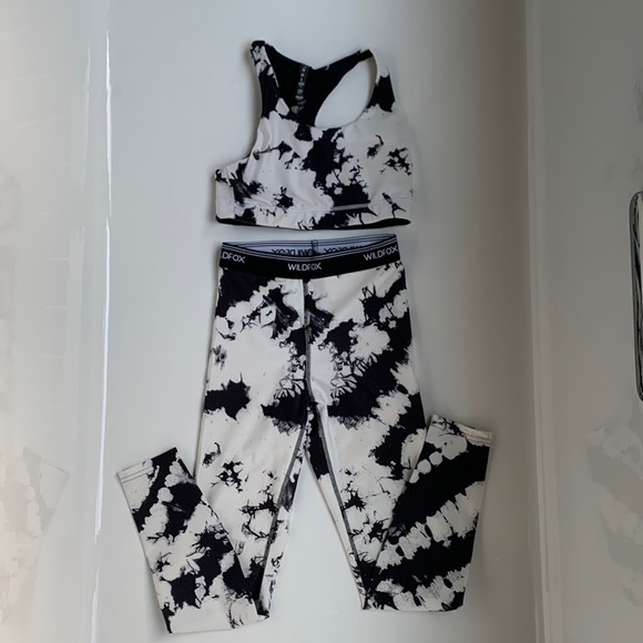 Wildfox High Waist Black And White Splatter Tie Dye 7/8 Leggings and Crop Top - Picture 4 of 10